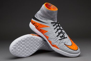 HYPERVENOM PHANTOM PREMIUM IC [R. 12]