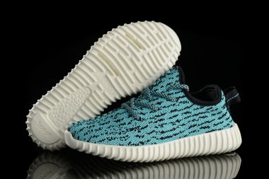 YEEZY 350 BOOST -KIDS[H. 5]